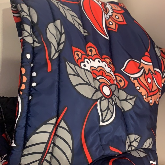 MEGA FASHION CLUB BUBBLE JACKET Lrg - Picture 9 of 10